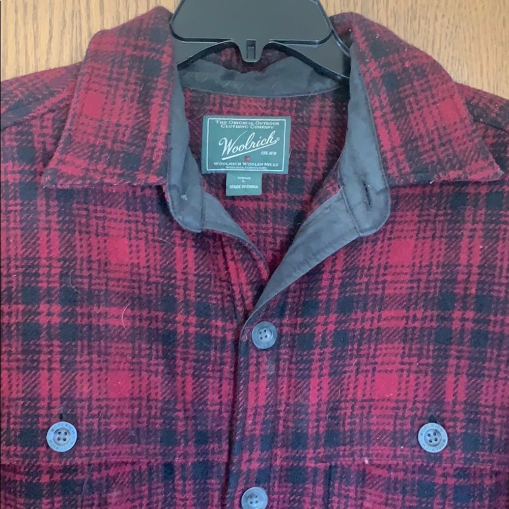 Men’s Woolrich button up